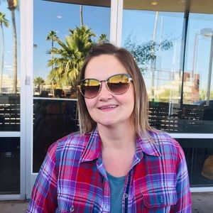 Meet your Posher, Stacy